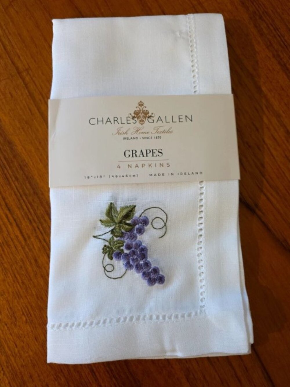 NEW! SET 4 IRELAND CHARLES GALLEN SET 4 EMBROIDERED NAPKINS GRAPES 18" X 18"